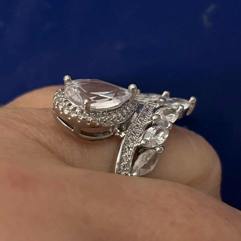 Absolutely Amazing 4 Ct Center Marquise Lab Created Sterling Silver Ring…size 7 - Picture 6 of 9